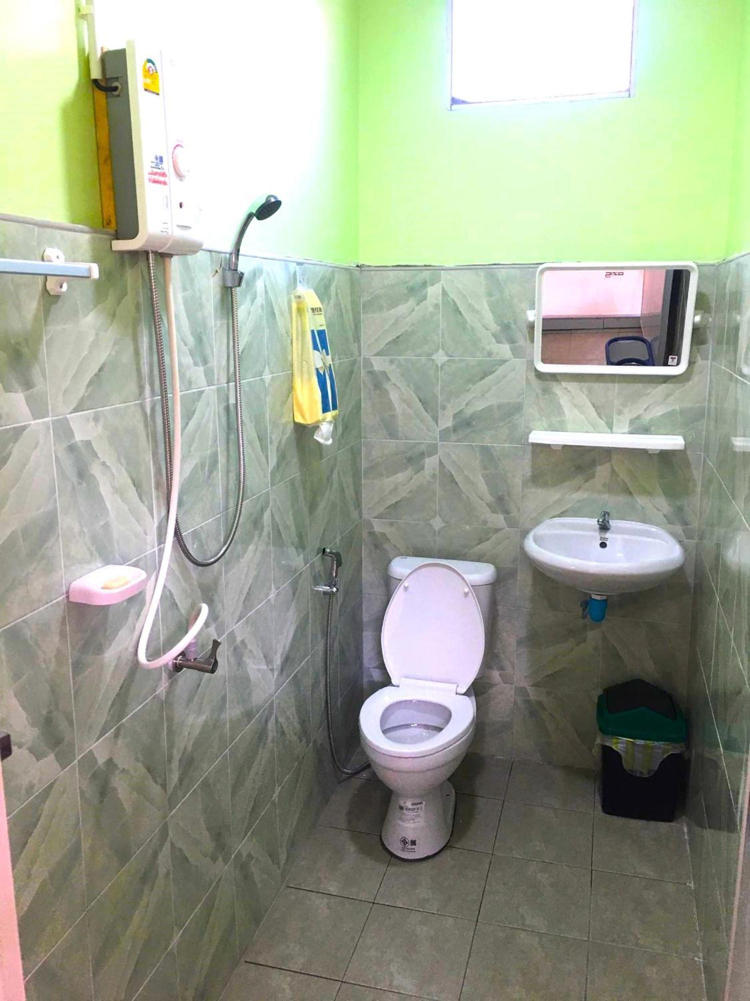 World Citizen Guesthouse Baan Tai Ngoại thất bức ảnh